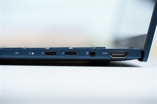 首臺酷睿Ultra筆記本！華碩靈耀14 2024 AI超輕薄本圖賞