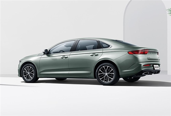 比秦L還便宜100塊！吉利星瑞龍騰版上市：9.97萬配四輪獨懸