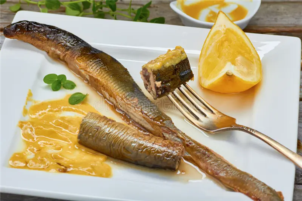 黑龍江男子撈“小雜魚”賣被抓：其中有12條很“刑”