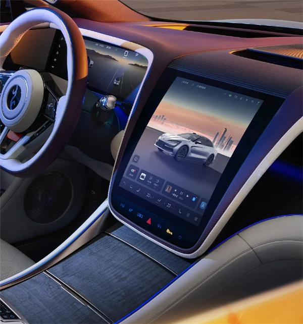 比亞迪百萬豪華轎車 仰望U7內(nèi)飾官圖發(fā)布：中軸對稱美學(xué)