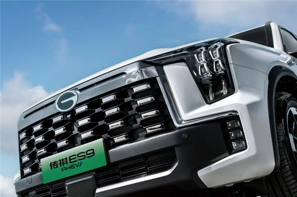 廣汽傳祺再亮王牌！全新旗艦SUV ES9配置曝光：30萬元就能拿下