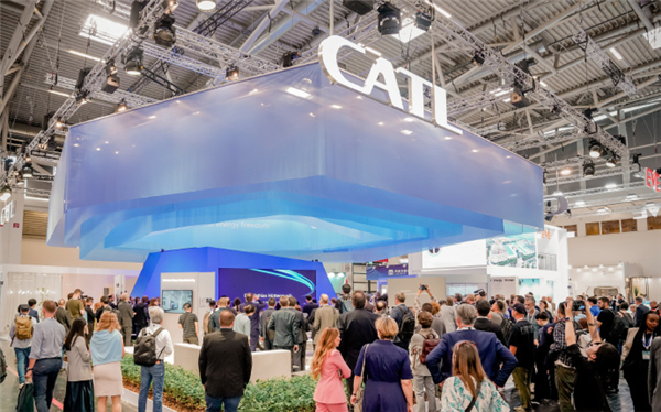 王傳福“踢館”德國車展 海豹賣到40萬元！中歐車企開啟大亂斗