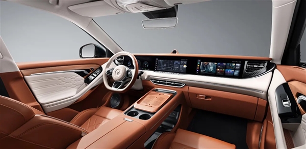 理想L7不香了！嵐圖FREE新車上市 增程+智駕 只要26.69萬元 