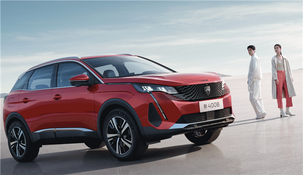 15.97萬(wàn)元 新款東風(fēng)標(biāo)致4008入門(mén)款上市：能閹配置的全閹了