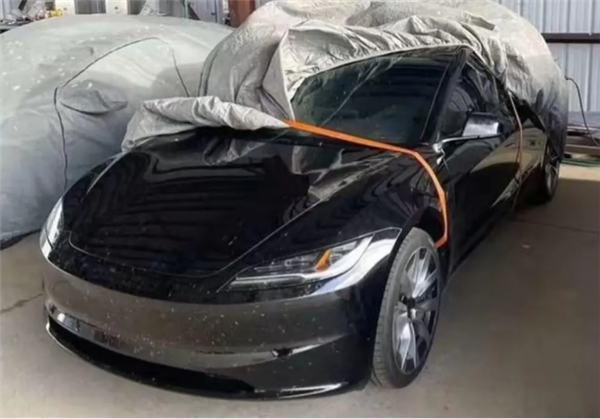 半截式方向盤+屏幕換擋！全新特斯拉Model 3要來了：20多萬你選它還是比亞迪海豹？