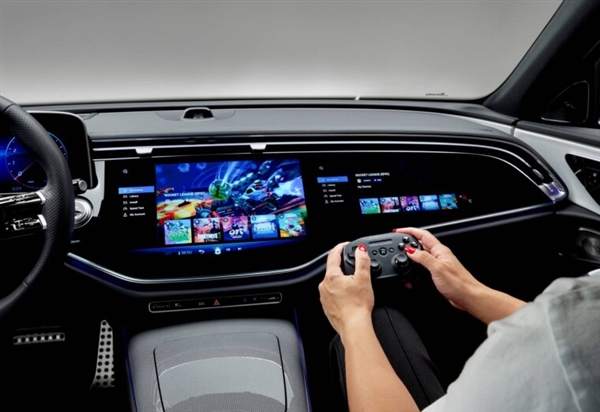 還吐槽在車(chē)?yán)锿嬗螒騿幔罕捡Y也要跟進(jìn)了！