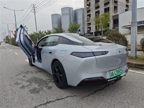 全面超越特斯拉Model 3有戲！廣汽昊鉑Hyper GT國慶長測