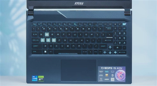 賽博機(jī)械風(fēng)十足！微星新款星影15 Air圖賞