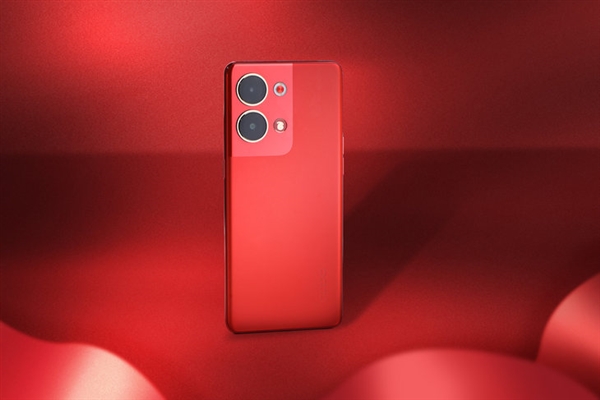 超級(jí)流暢的驍龍7系手機(jī)！OPPO Reno9兔年定制紅上手：《王者榮耀》幀率近乎一條直線