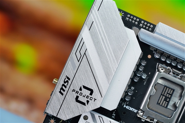 線纜統(tǒng)統(tǒng)藏背后！微星B760M背插主板圖賞