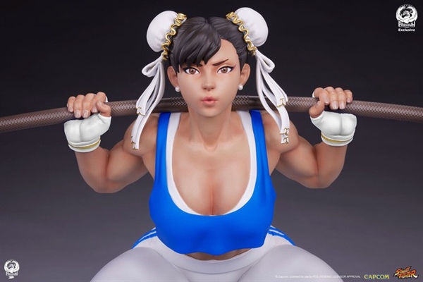 《街霸》人氣角色春麗高端雕像公開：精致傳神健身舉杠鈴