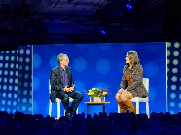 這一屆CES上的Intel變了！一個(gè)新的AI PC時(shí)代才剛剛開始