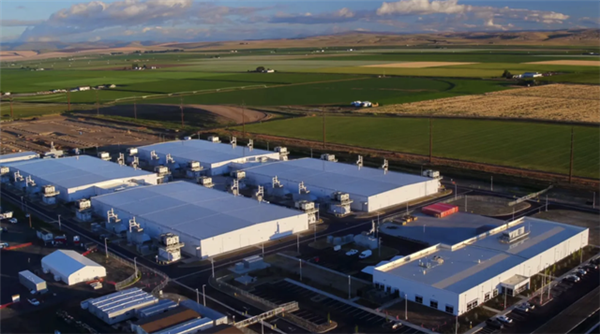 你知道嗎？玩10次ChatGPT就要消耗1升水