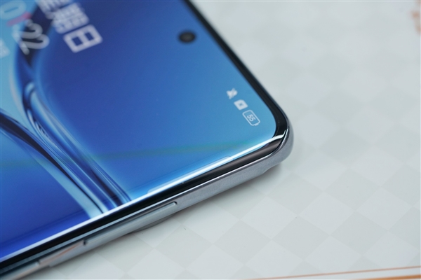 《原神》玩家種草！一加Ace2 Pro原神派蒙主題禮盒圖賞