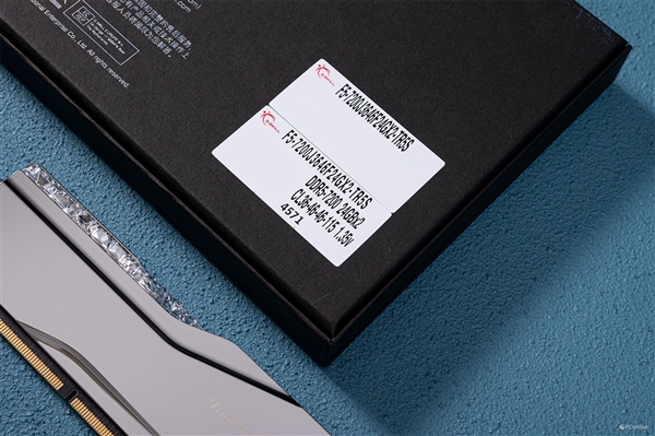 芝奇Trident Z5 Royal DDR5-7200 C36 48GB內(nèi)存上手：性能猛如虎