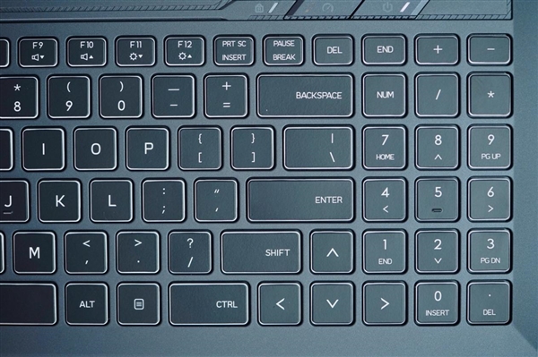 RTX 4070加持！機械革命新極光Pro 2024游戲本圖賞