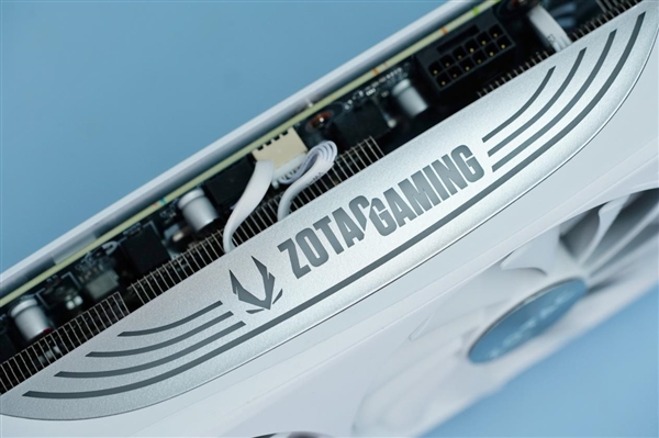 夢幻優(yōu)雅！索泰RTX 4070 Ti SUPER TRINITY OC月白圖賞