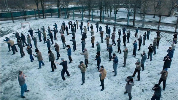 在這部爆火俄劇里 你能目睹紅色帝國的腐爛