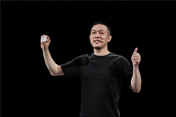 加電的李斌可能要海外“加油”了