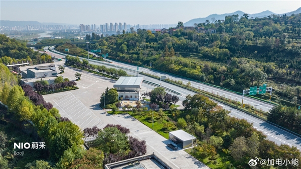 補(bǔ)能比800V超快充更快！蔚來(lái)全國(guó)換電站累計(jì)布局達(dá)2000座