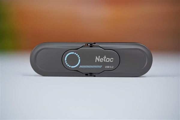 狂飆支持1000MB/s！朗科US9高速固態(tài)U盤圖賞