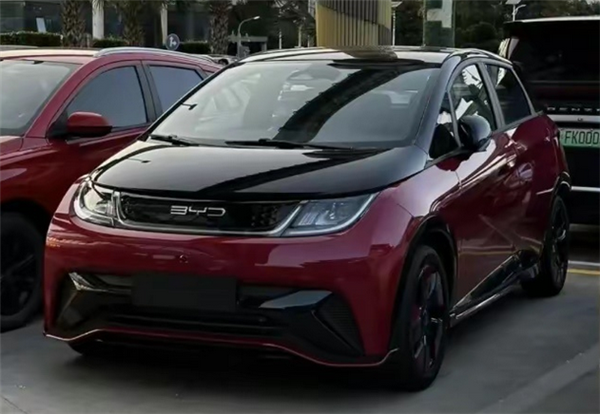 連續(xù)19個(gè)月銷量第一！比亞迪海豚紀(jì)念版即將發(fā)布：全新造型運(yùn)動(dòng)十足