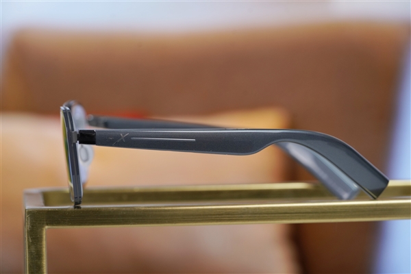 30.9克超輕設(shè)計(jì)！界環(huán)AI音頻眼鏡圖賞