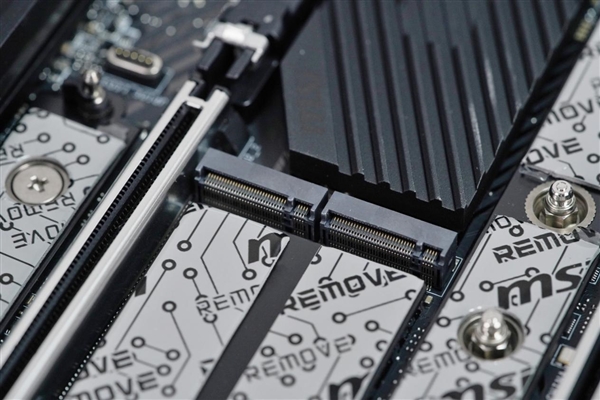 英特爾Ultra旗艦座駕！微星MEG Z890 ACE戰(zhàn)神主板套裝圖賞