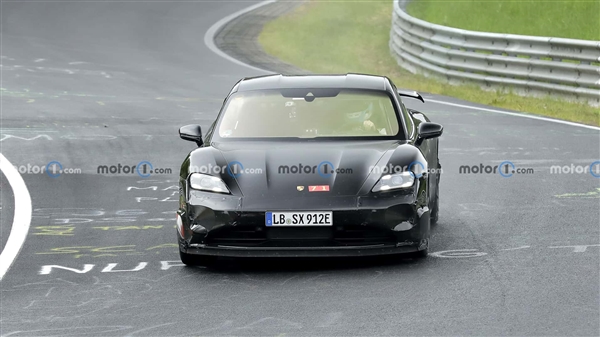 動超過1000匹 ！全新保時捷電動“蛙王”現(xiàn)身紐北