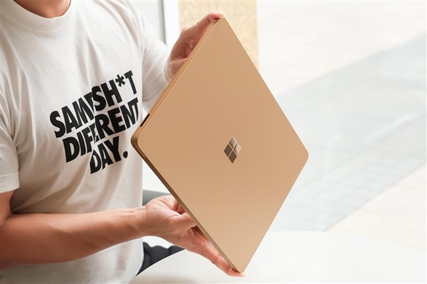 Arm PC教科書！高通驍龍版Surface Laptop 7上手