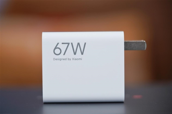 僅226g輕薄大折疊！小米MIX Fold 4圖賞