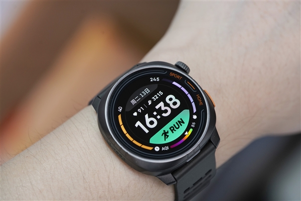 Keep首款智能手表！Keep Watch Pilot 1智能手表圖賞