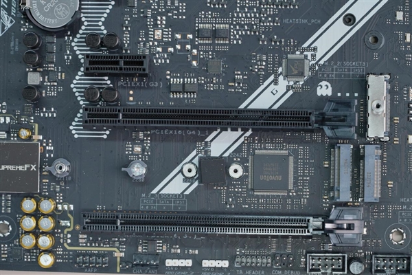 身披銀白戰(zhàn)甲！華碩ROG STRIX Z790-A GAMING WIFI D4吹雪主板圖賞