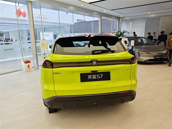 北京車展 不見余承東