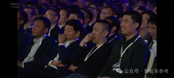 21.59萬小米SU7開賣！雷神：性能對標(biāo)保時捷 價格死磕Model 3