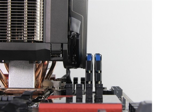 DIY從入門到放棄：內(nèi)存到底應(yīng)該插在哪個(gè)槽里