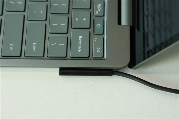 比MacBook Air還輕的輕薄本！微軟Surface Laptop Go 3上手