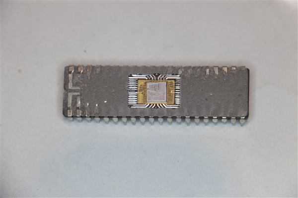 奠定x86架構(gòu)基礎(chǔ)、改變整個(gè)行業(yè)：Intel 8086處理器誕生46年整