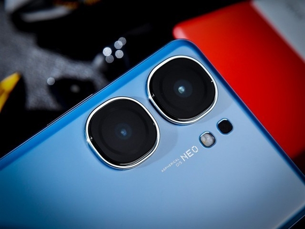 3000檔位性能之王！iQOO Neo9 Pro上手