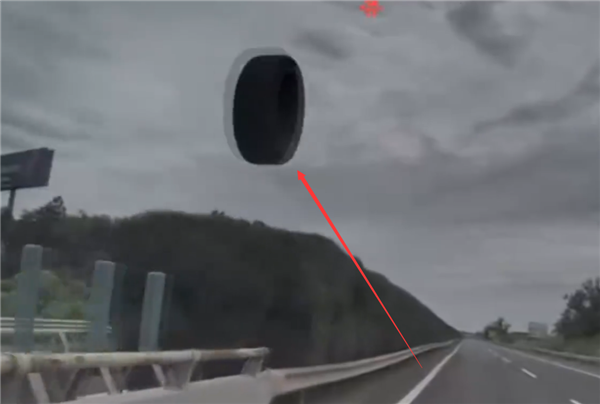 還敢把命交給系統(tǒng)嗎 高速路上連續(xù)發(fā)生3起事故：原因都一樣