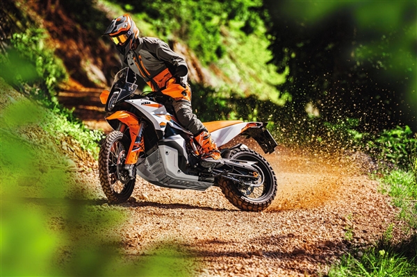 14.98萬(wàn)！KTM 890 ADVENTURE R上市：中型ADV摩托最強(qiáng)
