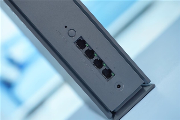 6500兆級(jí)速率僅699元！小米路由器6500 Pro圖賞