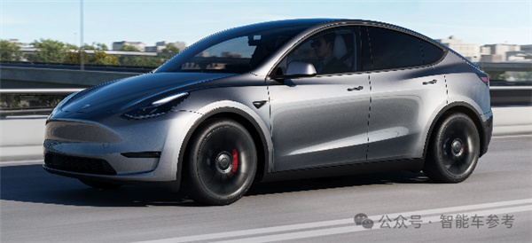 馬斯克又把雷達(dá)請(qǐng)回來(lái)了：但沒(méi)裝在特斯拉車外