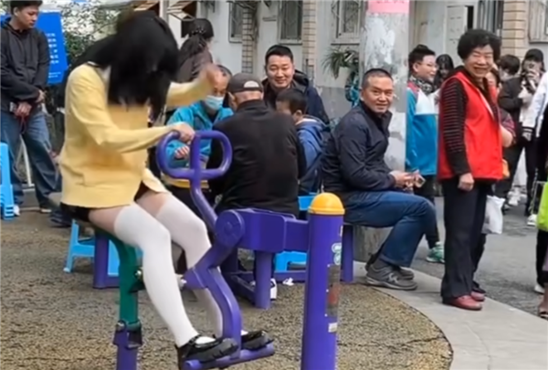 想成為“郭有才”的人離開(kāi)菏澤南站：整個(gè)中國(guó)都安靜了