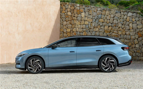 大眾首款純電旅行車！全新ID.7 Tourer發(fā)布：續(xù)航可達685公里