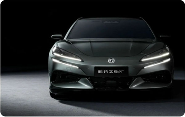 騰勢Z9GT三廂版來了！趙長江在線征集新車名稱