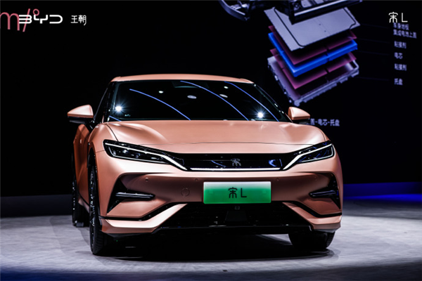 別等特斯拉 電動(dòng)尾翼+無(wú)框車門 比亞迪這新車帥爆了！