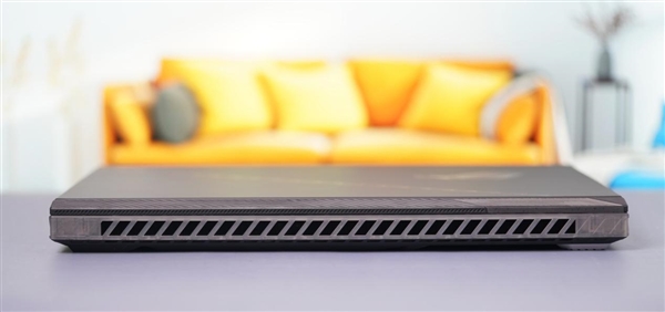 18英寸大屏+RTX 40系顯卡！ROG槍神7 Plus超競版圖賞