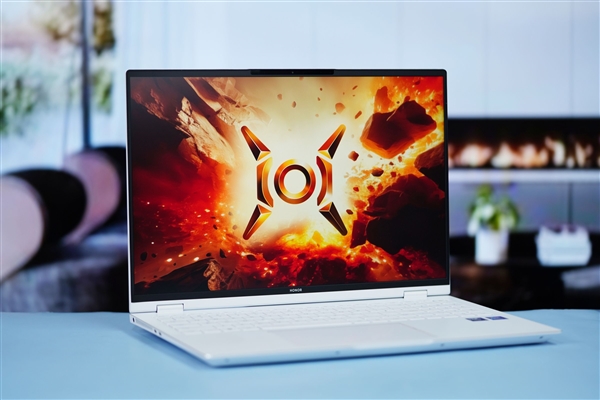 五彩斑斕的白！榮耀MagicBook Pro 16圖賞