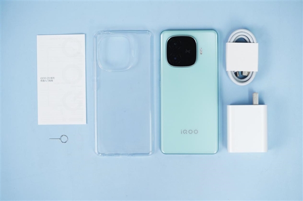 第三代驍龍8s+6000大電池！iQOO Z9 Turbo圖賞